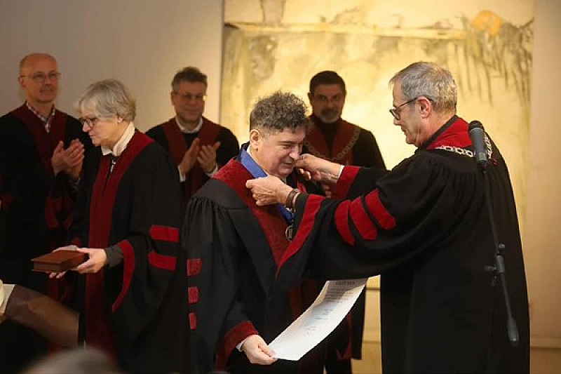 Почетното звание бе връчено от ректора на НХА проф Георги