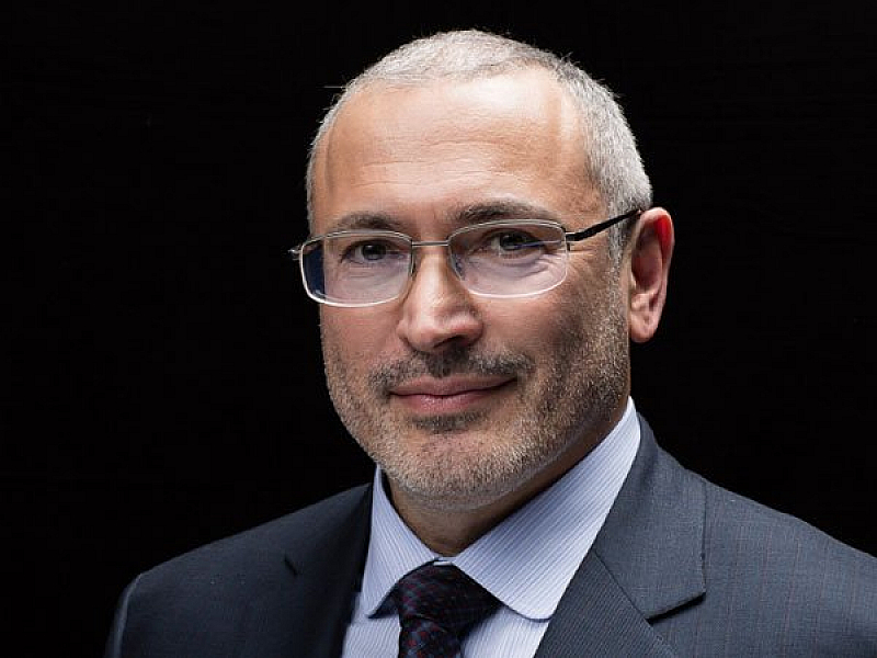 Михаил Ходорковски живее в чужбина зад гърба си има 10