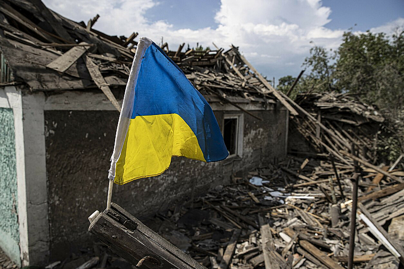 На днешния ден отдаваме почит пред героизма на украинския народ