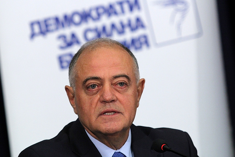Той настоя и председателя на Народното събрание Росен Желязков да публикува доклада на