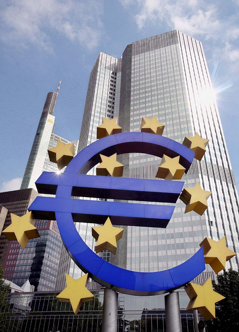 През октомври годишната инфлация в еврозоната се забави до ново