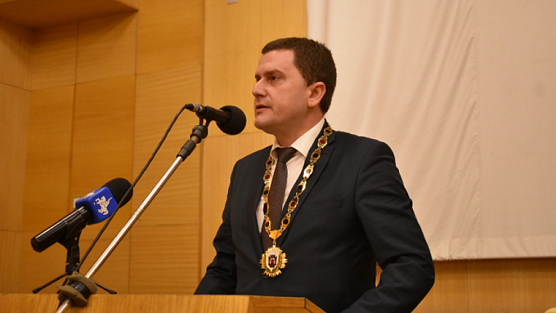 Призът му беше връчен от вицепрезидента Илияна Йотова на церемония