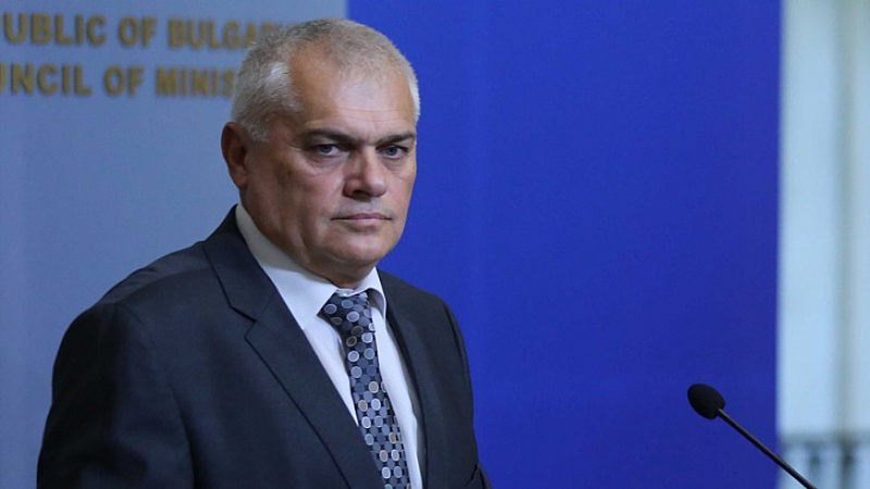 Бившият вътрешен министър Валентин Радев изтъкна че досега такъв случай