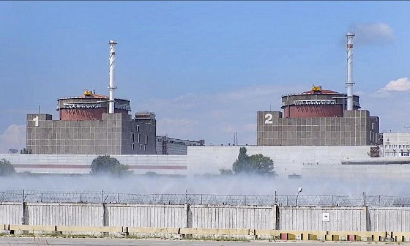 Електропроводът от 750 киловолта kV доставящ енергия на най голямата атомна