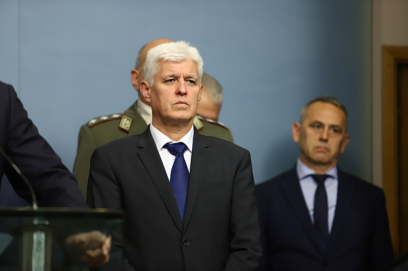 Служебният министър на отбраната Димитър Стоянов каза че почти е