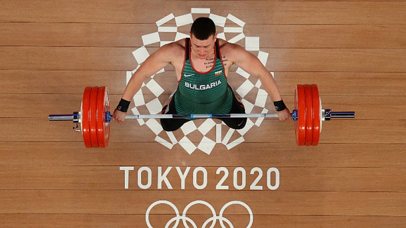 19 годишният българин записа двубой от 408 кг 189 кг в