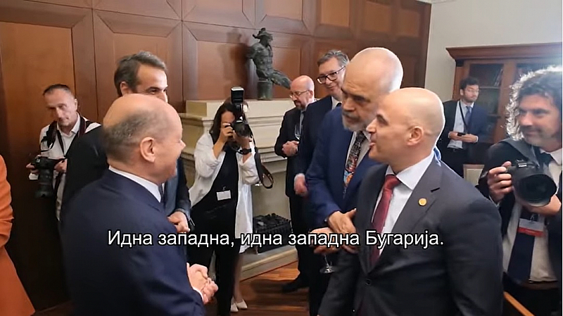Според опозиционната партия сцената в която премиерът на Албания Еди