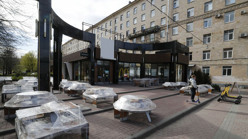 Макдоналдс затвори през март всичките си 850 ресторанти в Русия