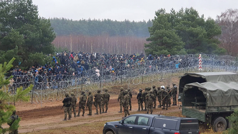 Минск ще настоява Германия да приеме бежанците Междувременно по думите