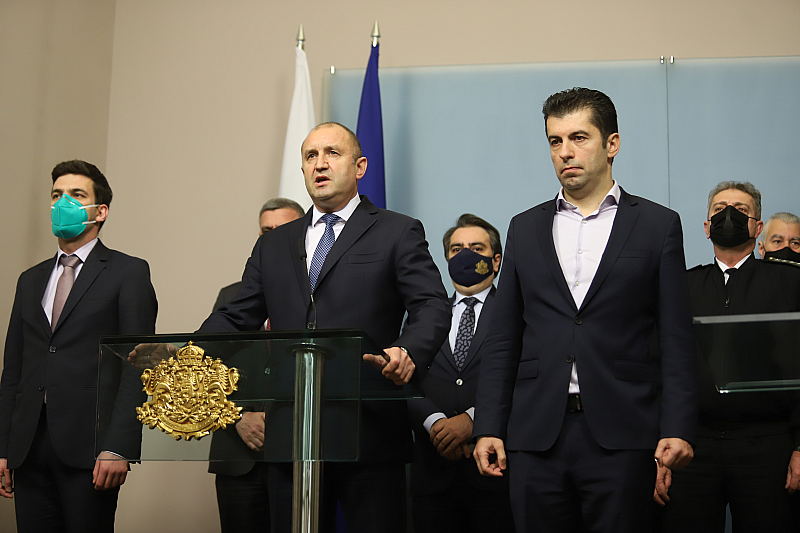 Към момента няма пряка военна заплаха за сигурността на България