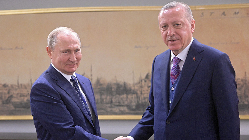 В Казахстан Путин заяви че изграждането на хъб в Турция