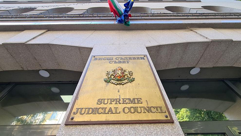 Заплатите в Софийския районен съд и Софийската районна прокуратура се