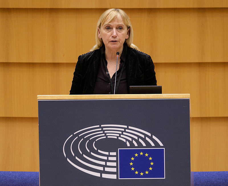 Тя благодари на всички български евродепутати които са се застъпили