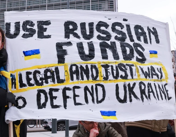 По данни на службите натискът е насочен срещу ключови фигури