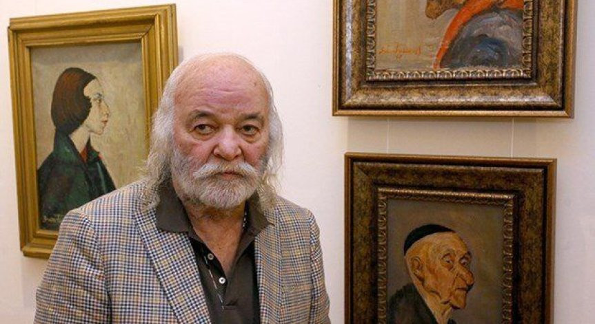 Боян Радев е роден на 25 февруари 1942 г и