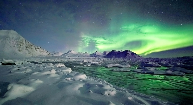 Френският външен министър Жан Ноел Баро каза че темата ще