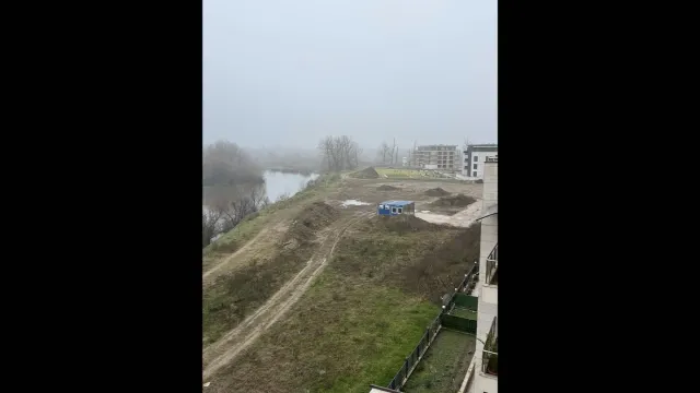 Хората разказват че още при изграждането на канализацията преди няколко