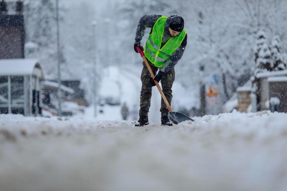 По закон грижата за тротоарите е споделена между общината и