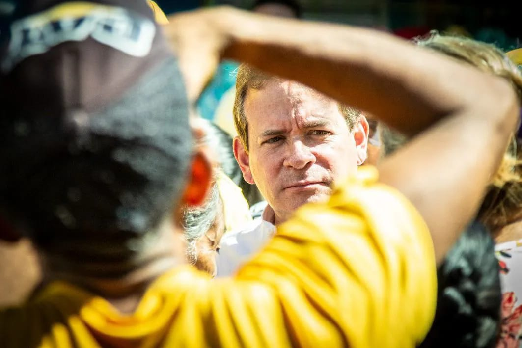 По късно прокуратурата потвърди че е поискала Гуанипа да бъде