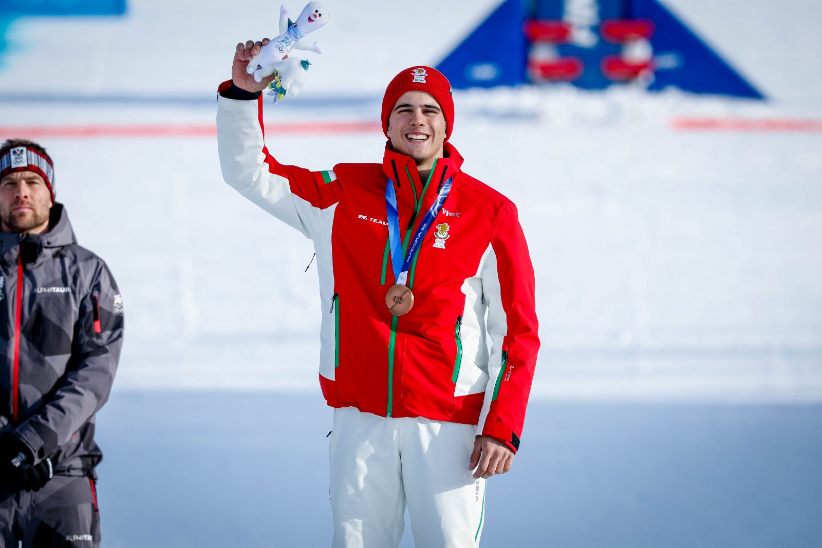 Очаква се Замфиров да кацне на летище Васил Левски в