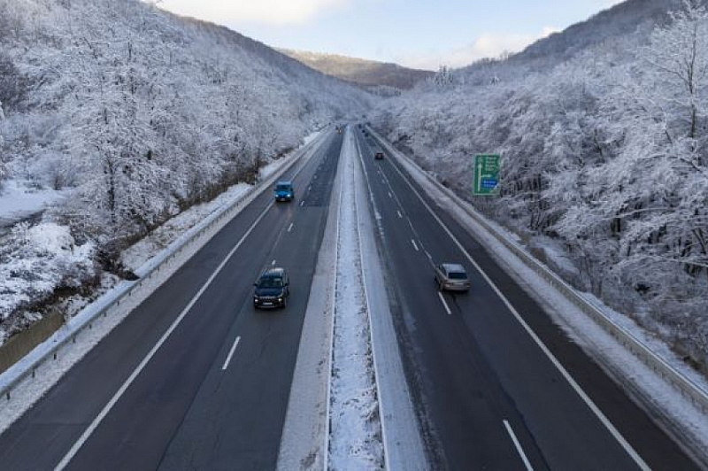 Временни забрани Забрани за движение на тежкотоварни автомобили над 12 тона
