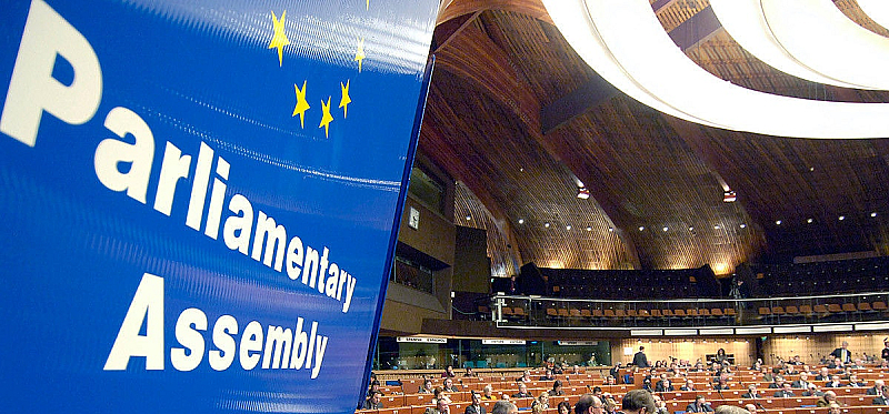 Едновременните предсрочни парламентарни и европейски избори на 9 юни в