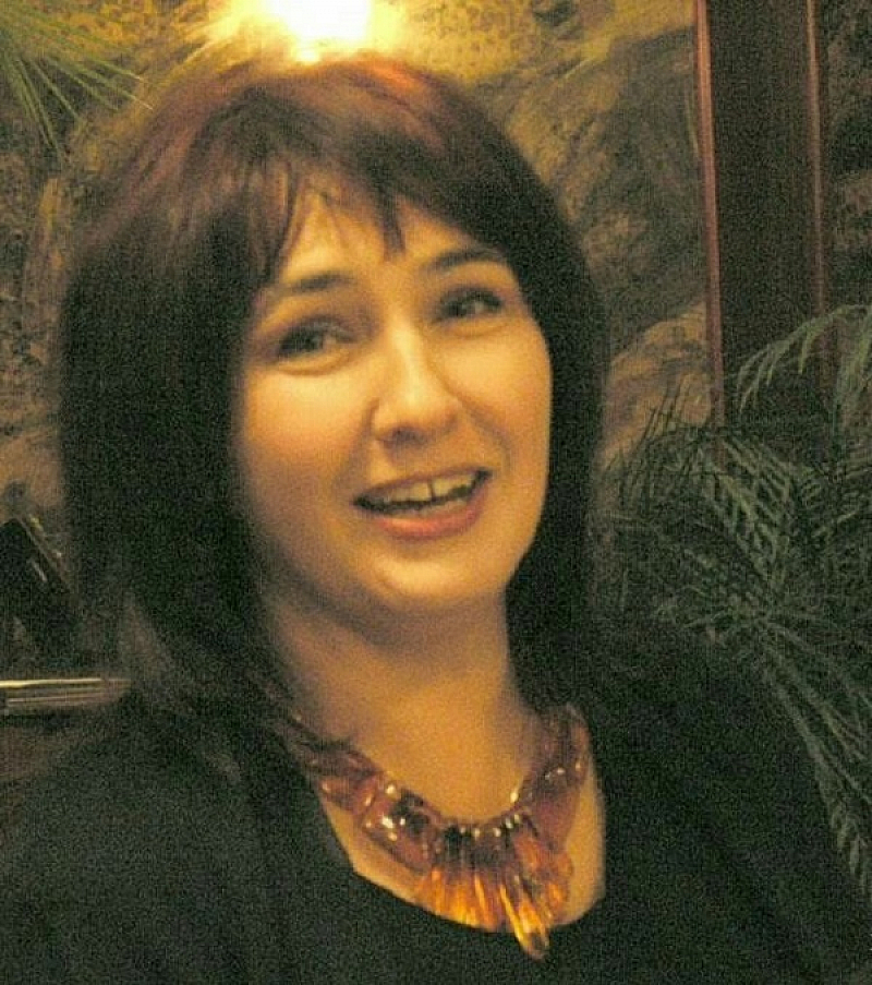 Eлена Георгиева Начева е родена на 28 юли 1962 г