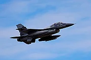 Дрон навлезе в румънското въздушно пространство, испански F-18 го свали