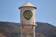 Битката Warner Bros: Netflix vs. Paramount – решават политиците