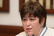 Стела Балтова: Туризмът ни възвръща жизнеспособност