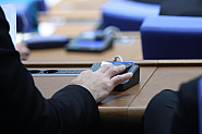 Парламентът отхвърли комисии „Сорос“ и „Пеевски“