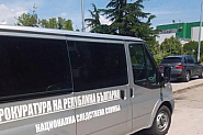Адвокат: Банковата служителка е била манипулирана