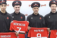 Симеон Николов сложи фуражка в Русия