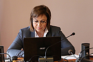 Корнелия Нинова към българите в чужбина: Вашето желание да се върнете в България ще стане реалност