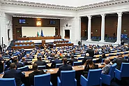 Минималната заплата 620 евро, 5,7% дефицит: Бюджет 2026 мина на второ четене (обновена)