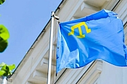 "Крим е Украйна!". Това е посланието в Деня на кримскотатарското знаме