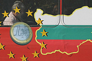 Блумбърг: Защо на България ще й е трудно да приеме еврото до 2024?
