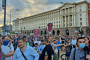 На живо: Ден 13 на протестите - Вотът на недоверие сме ние. Мутри вън! /снимки и видео/