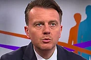 Държавата харчи рекордни суми за заплати на чиновници, смята икономистът П. Ганев