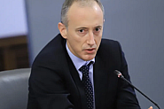 Проблемът с наркотиците сред подрастващите се задълбочава, алармира просветният министър