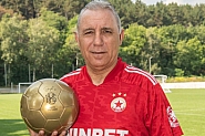 Христо Стоичков става основен акционер в ЦСКА