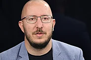 Михаил Кръстев: Намаляване на разходите за администрацията, а не касапско рязане