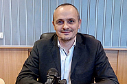 Политологът Г. Киряков за Фрог: И 49-ия парламент e нескопосан филм, Радев е загрижен фалшиво, Борисов предлага екзотика