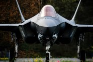 Швейцария орязва поръчката за F-35, Финландия купува най-модерните американски ракети