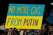 Как Европа планира да се откаже от руския петрол и газ?