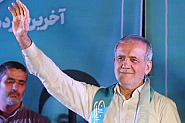 Иран избра новия си президент. Кой е Масуд Пезешкиан?
