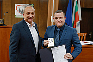 Кметът Пенчо Милков бе отличен за подкрепата си към инициативата „НЕзависими от зависимости“