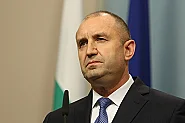 Радев връчва първия мандат за съставяне на правителство на 12 януари