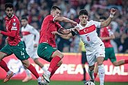 Турция победи България с 2:0 в световна квалификация по футбол