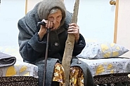 Невероятна издръжливост! 98-годишна украинка извървя 10 километра под руски обстрел